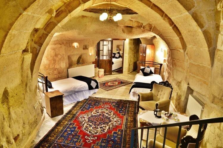 Heaven Cave House