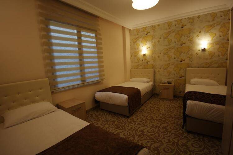 Bulvar Hotel