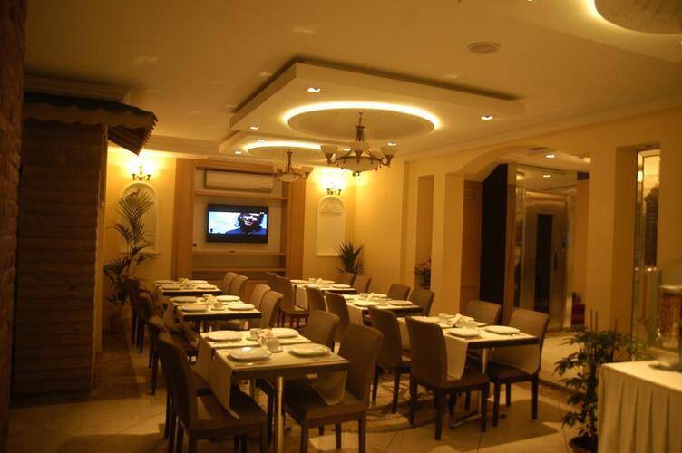 Bulvar Hotel