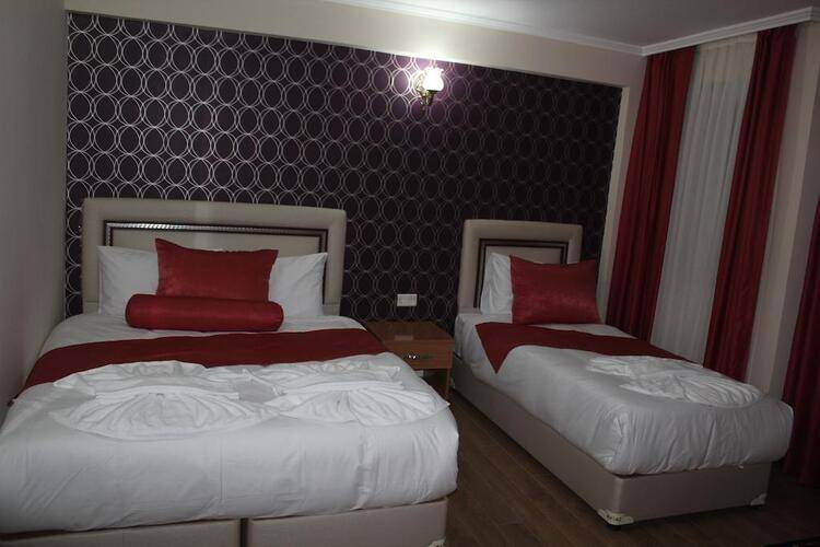 Reydel Hotel