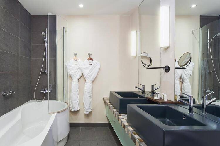 Mamaison All-Suites Spa Hotel Покровка