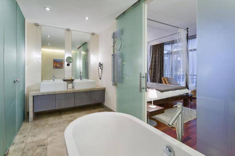 Mamaison All-Suites Spa Hotel Покровка