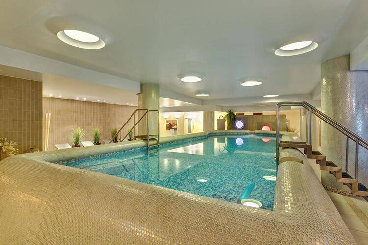 Mamaison All-Suites Spa Hotel Покровка