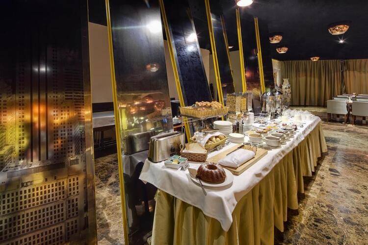 Mamaison All-Suites Spa Hotel Покровка