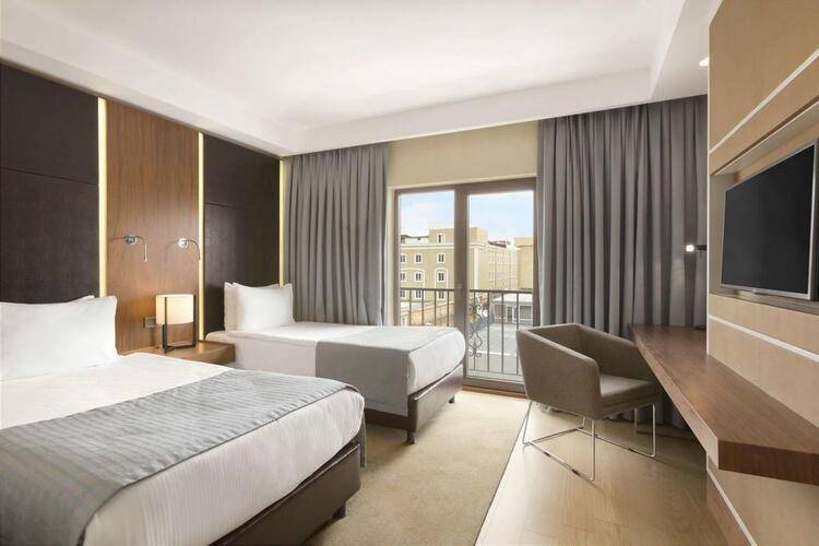 Ramada By Wyndham Istanbul Florya (Ex.Ramada Encore Istanbul Airport)