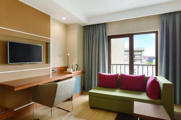 Ramada By Wyndham Istanbul Florya (Ex.Ramada Encore Istanbul Airport)