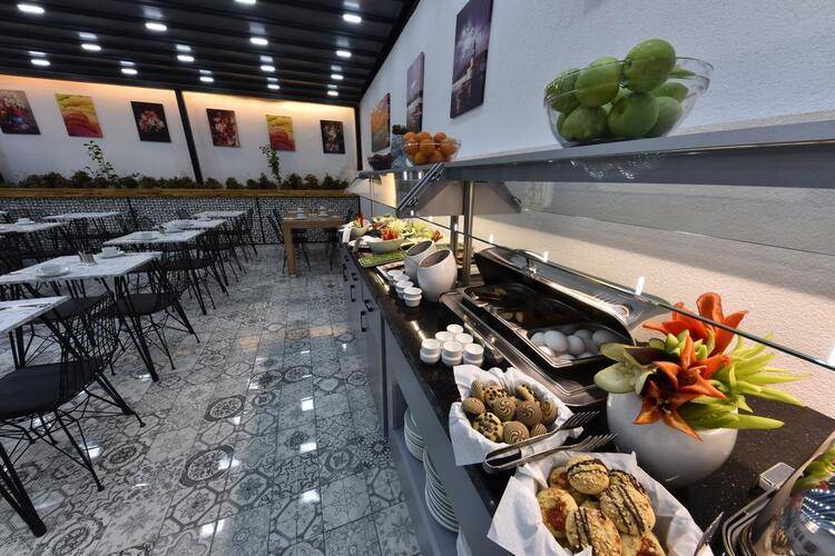Almina Inn Hotel
