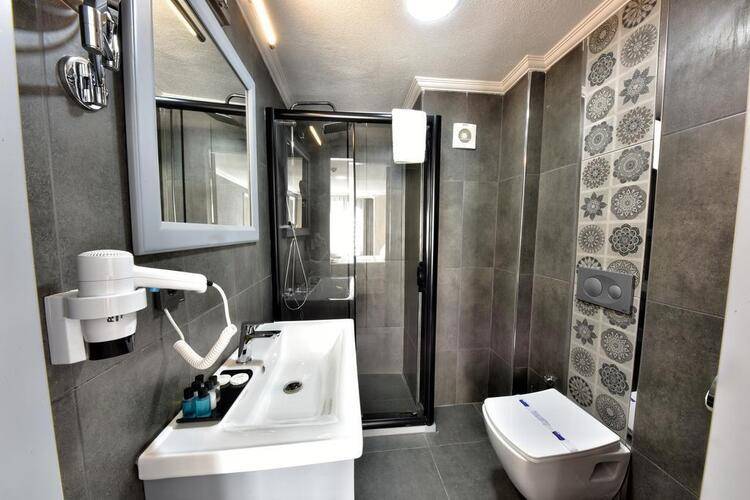 Almina Inn Hotel