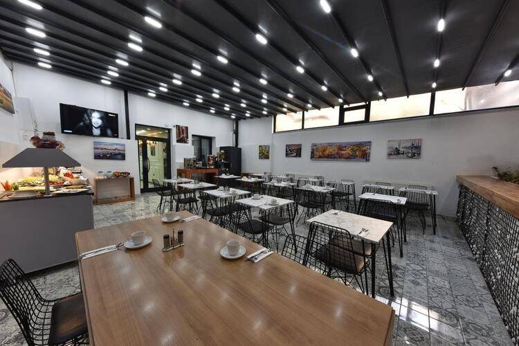 Almina Inn Hotel