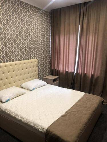 Rich Hotel