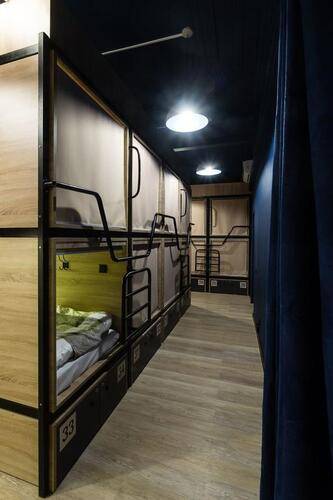 4u Capsule Hotel