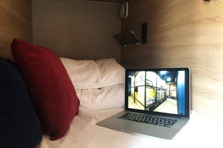 4u Capsule Hotel