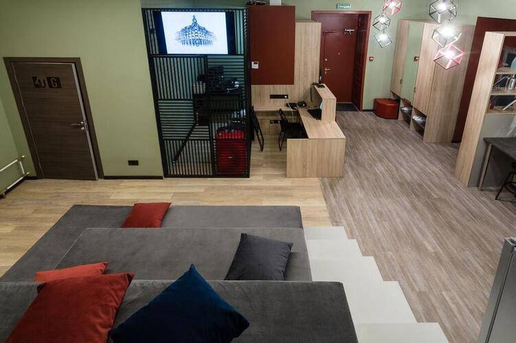 4u Capsule Hotel