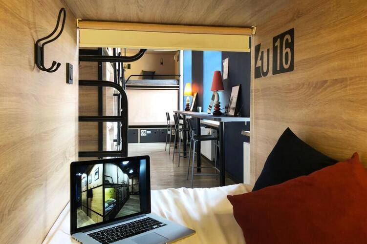 4u Capsule Hotel