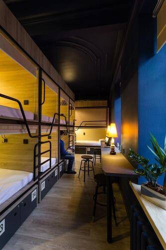 4u Capsule Hotel
