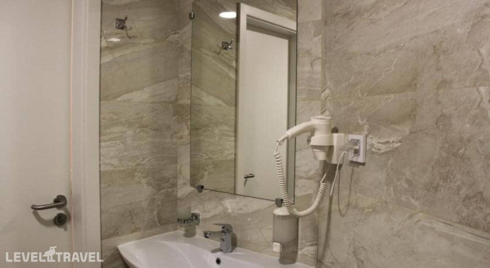Изображение отеля 32