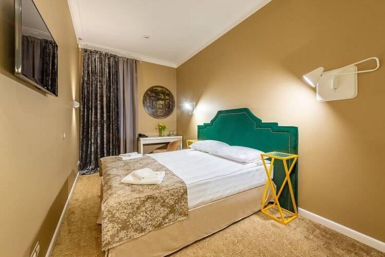 T-Hotel
