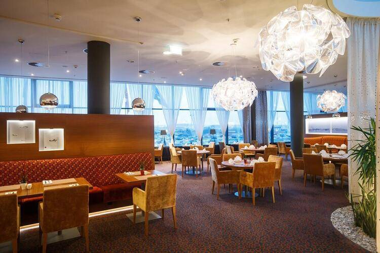 Crowne Plaza Аэропорт