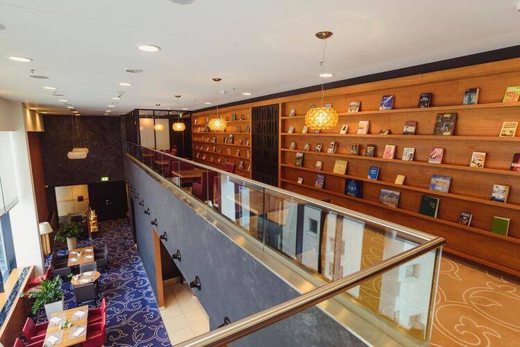 Crowne Plaza Аэропорт