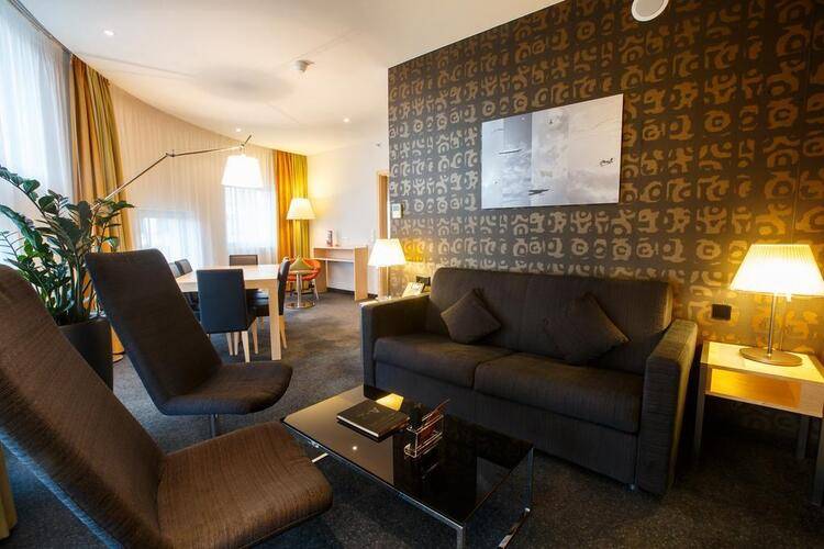 Crowne Plaza Аэропорт