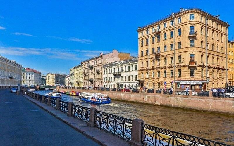Апартаменты На Набережной Реки Мойки 32