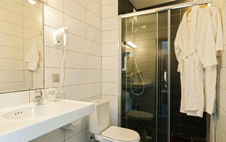 Отель Братья Карамазовы