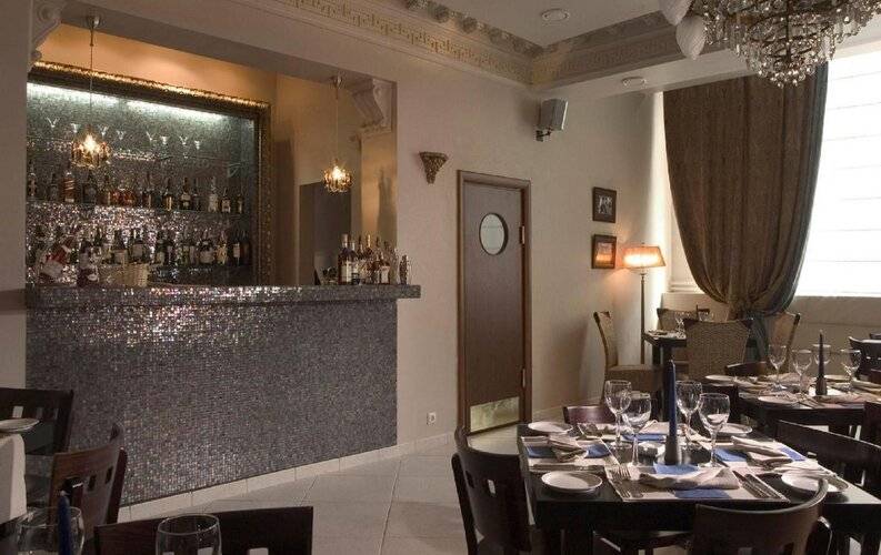 Отель Братья Карамазовы