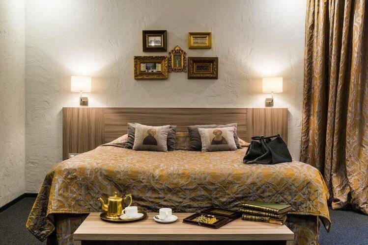Отель Братья Карамазовы
