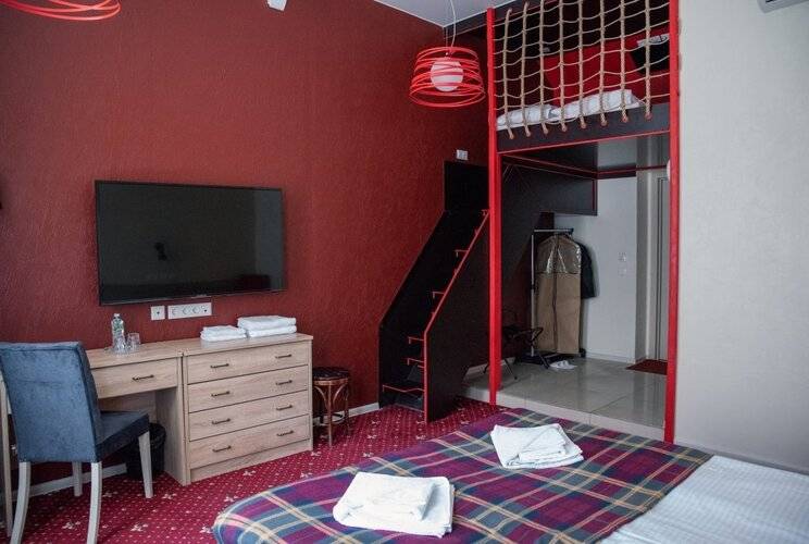 Отель The Red