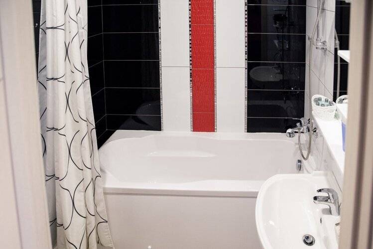 Отель The Red