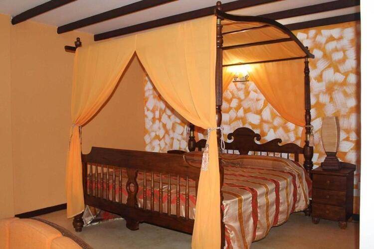 Solomon Beach Hotel