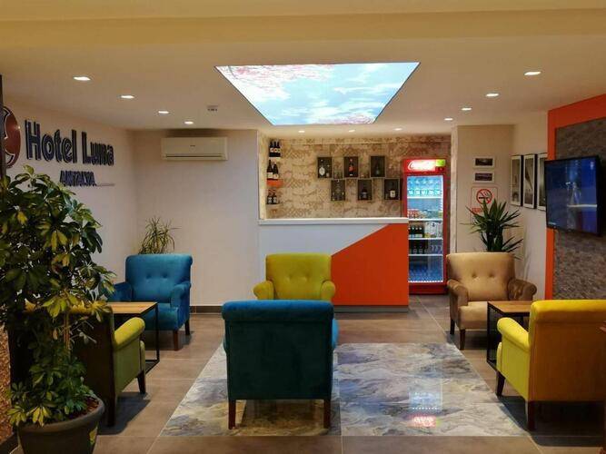 Luna Hotel