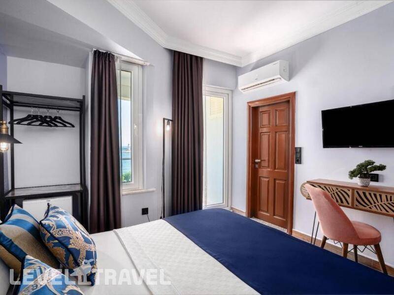 Фотография M.C.A. Marquis Hotel