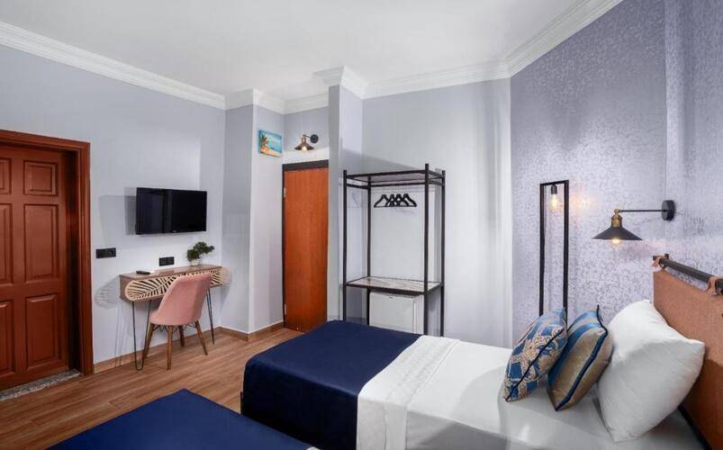 M.C.A. Marquis Hotel