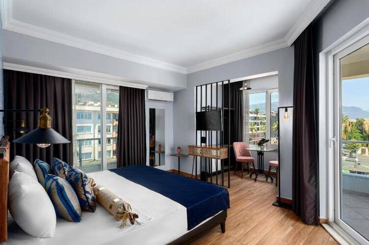 M.C.A. Marquis Hotel