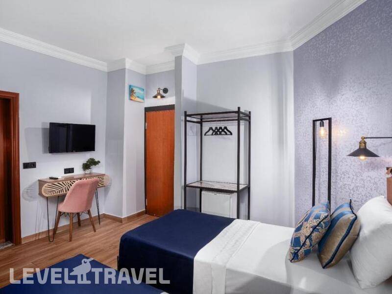 Фотография M.C.A. Marquis Hotel