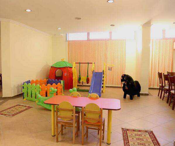 Club Karakas Apart