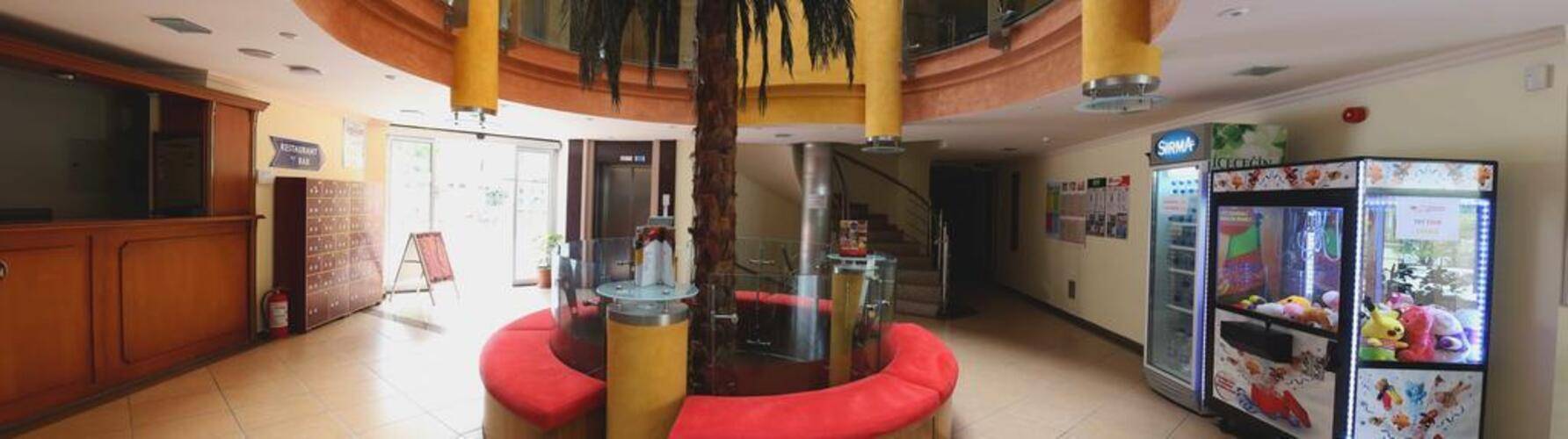 Club Karakas Apart