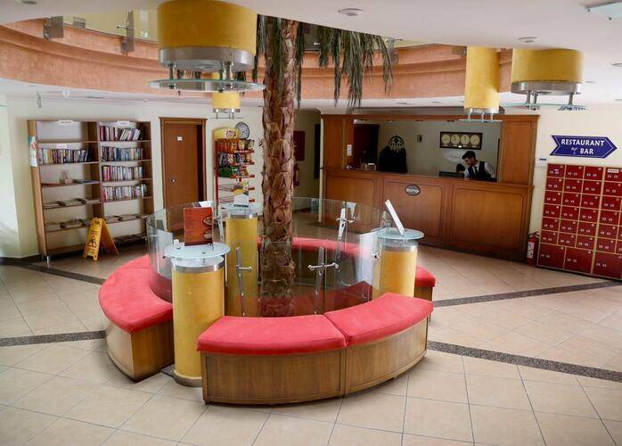 Club Karakas Apart