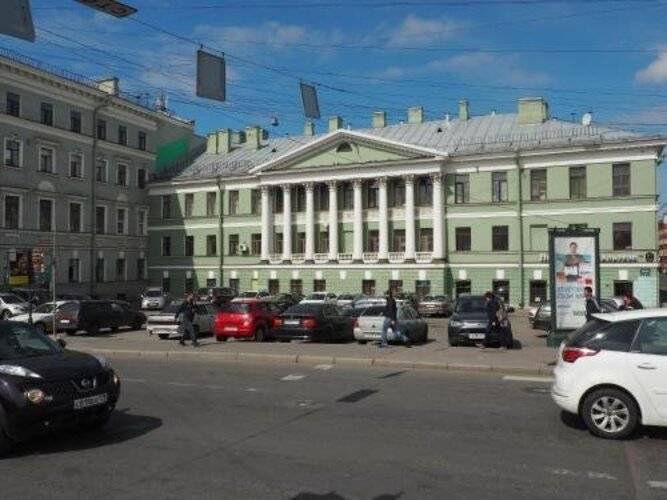 Отель Адель