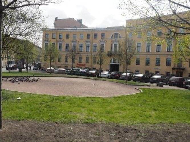 Отель Адель