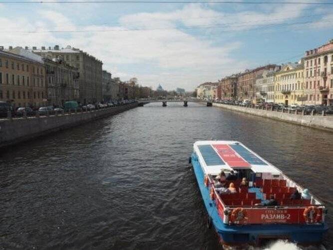 Отель Адель
