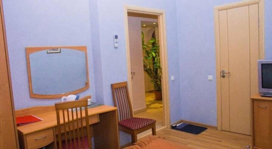 Мини-Отель Невская Классика На Малой Морской