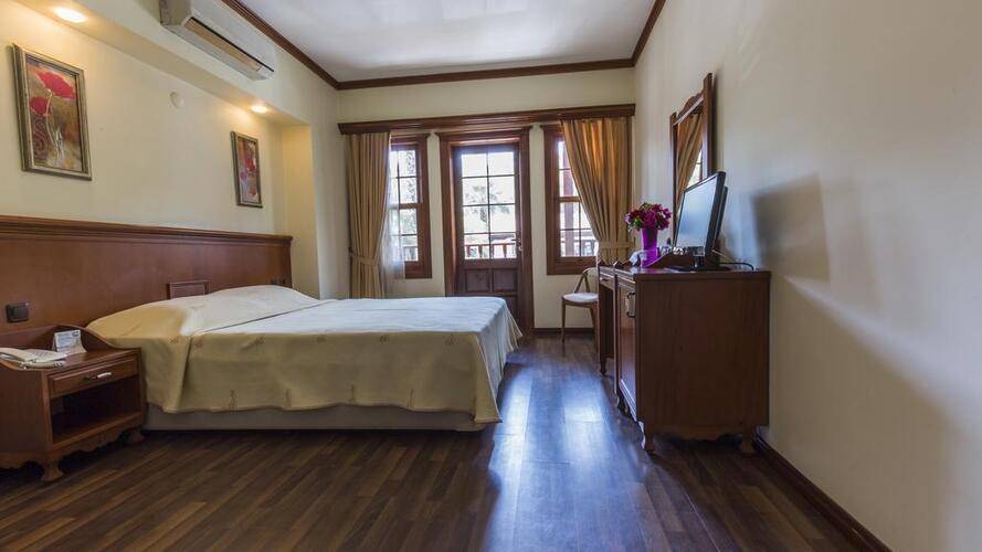 Yucelen Hotel Gokova