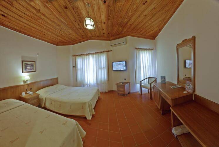 Yucelen Hotel Gokova