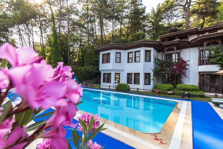 Yucelen Hotel Gokova