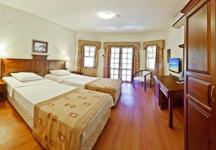 Yucelen Hotel Gokova