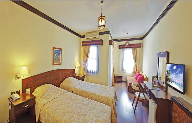 Yucelen Hotel Gokova