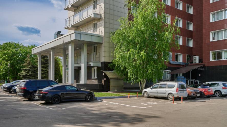 Marins Москва Пражская