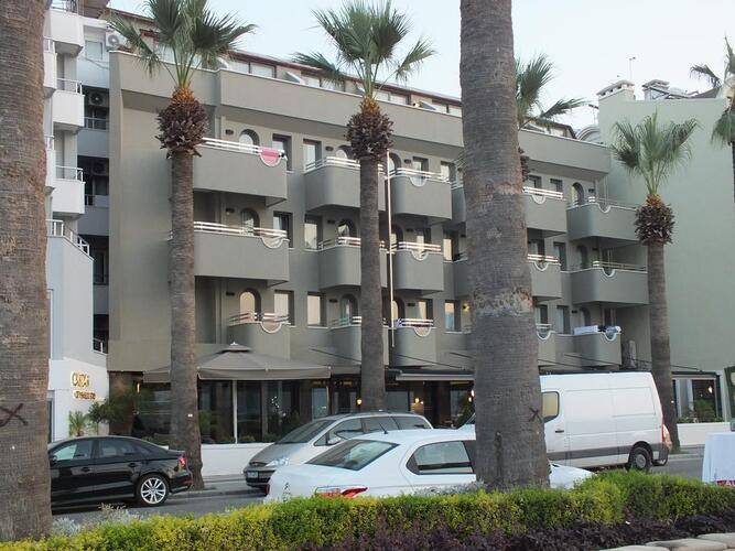 Candan Citybeach Hotel